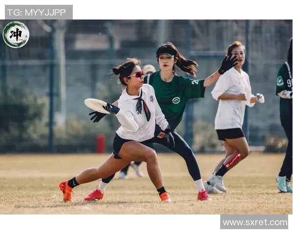 飞盘战术解析：上海飞盘队如何利用边路渗透撕裂防线